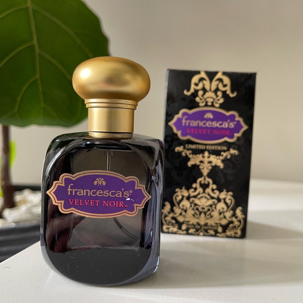 Francesca’s Collection Velvet Noir Perfume